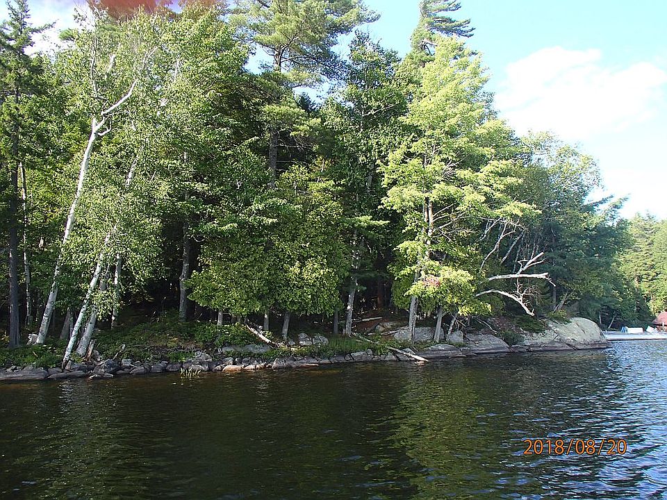 1st image of 1 Woods Pt