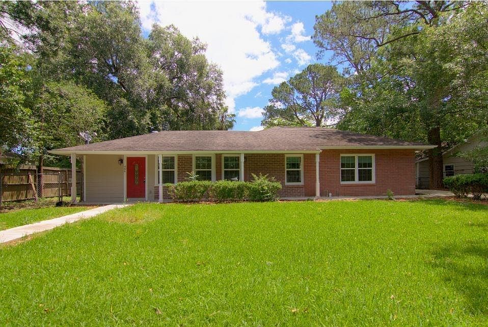 1st image of 406 Wakefield Dr