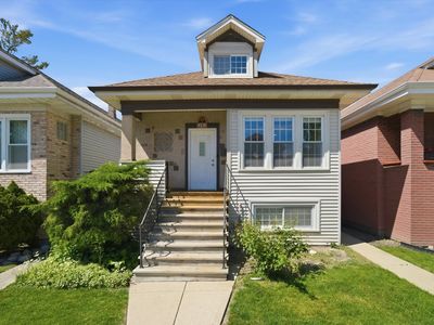 4938 W Melrose St, Chicago, IL, 60641