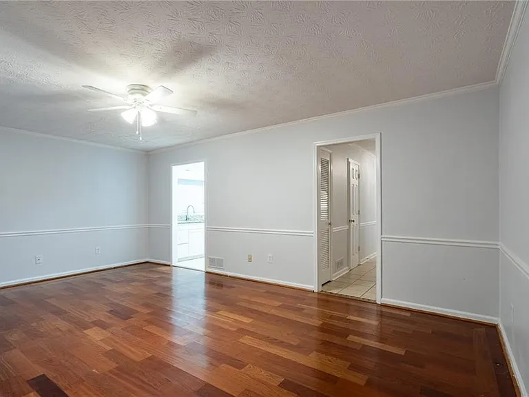 2916 Governors Ct — Photo 12