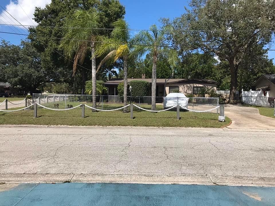 1st image of 1802 Brust Ave