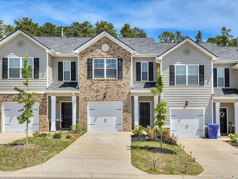 846 Quaint Parish Cir — Photo 1