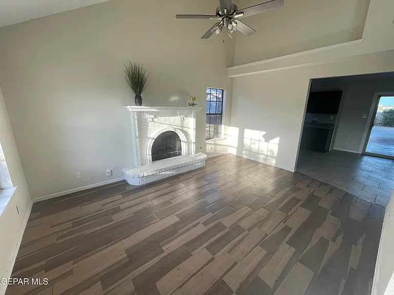 1574 Rebecca Ann Dr — Photo 4