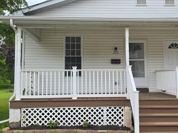 227 N Main St, Telford, PA 18969