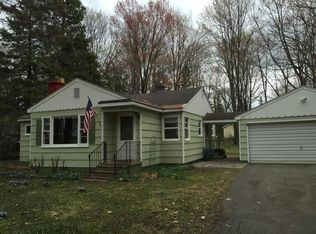 3215 Lakeshore Dr, Sault Sainte Marie, MI 49783