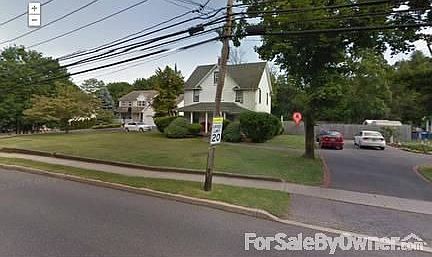 1st image of 324 Woodlawn Ave