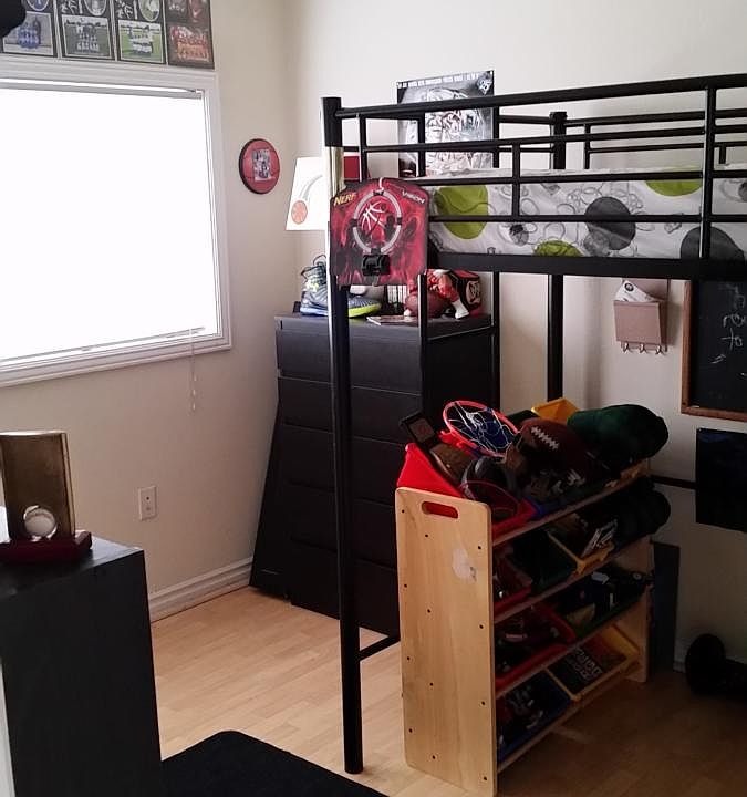 1st image of 1009 Borregas Ave