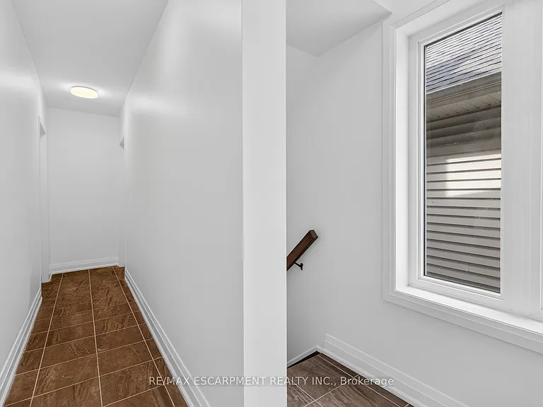 253 Saint Clair Blvd #2 — Photo 3
