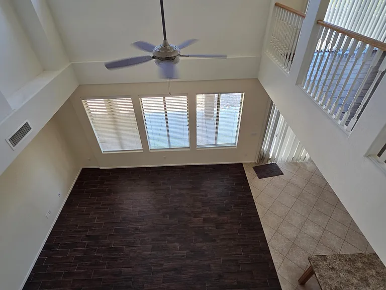 2709 W Redwood Ln — Photo 18