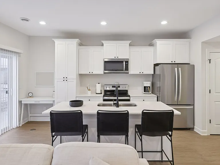 Dawes Place Townhomes — Photo 95