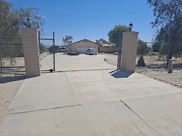 30820 Via Las Palmas, Thousand Palms, CA 92276