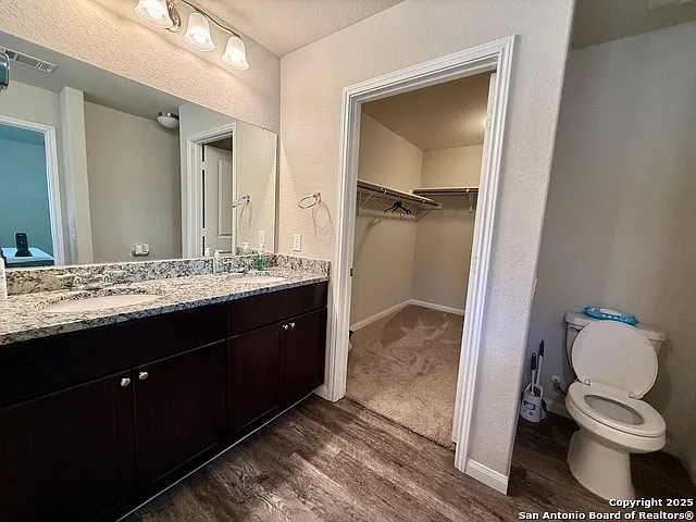 807 Blue Lndg — Photo 15