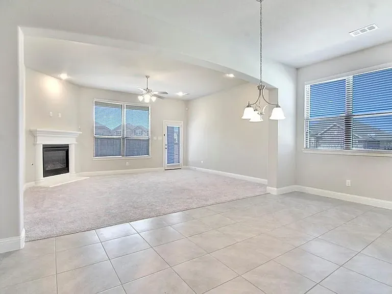2417 Griffith Park Dr — Photo 8