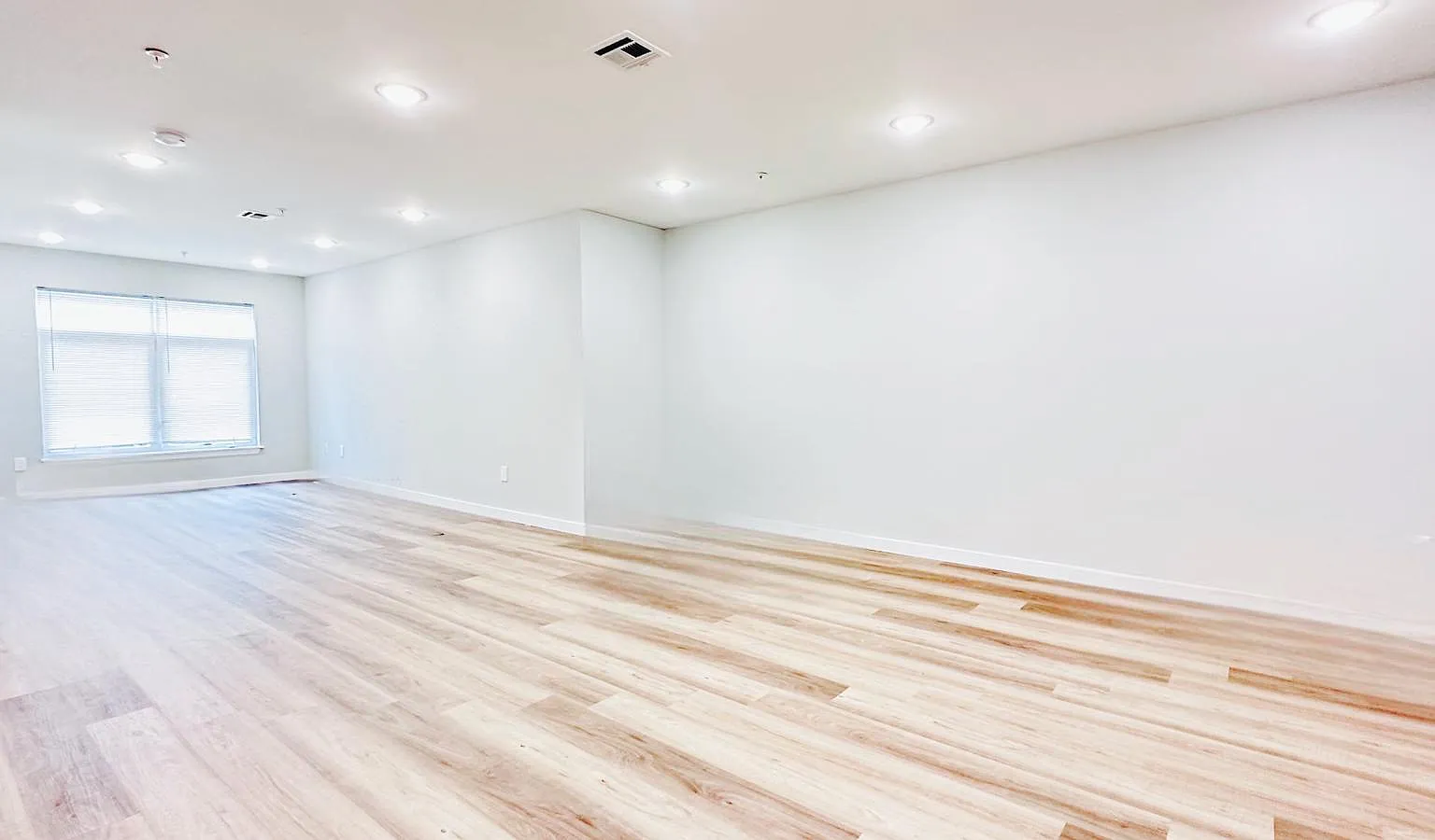 1 bed, $1,800 — Photo 4
