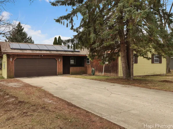 11283 W Leland Ave, Beach Park, IL 60099