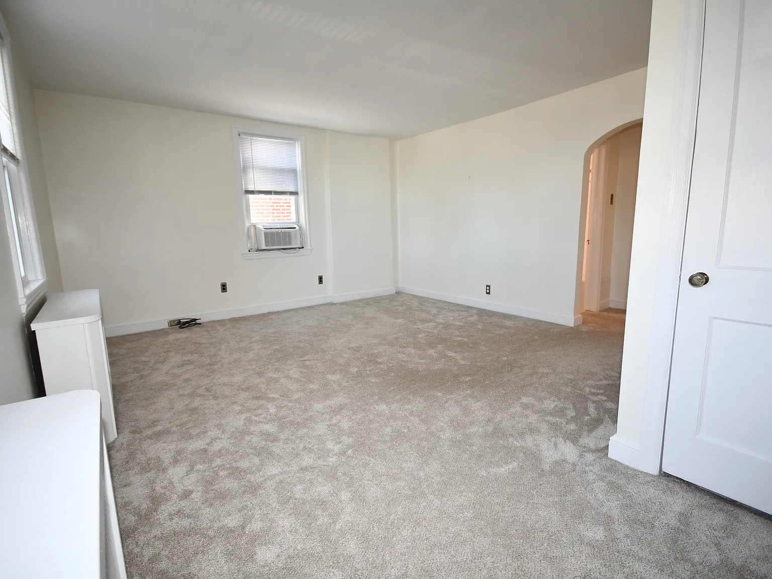 1 bed, 650 sqft, $1,300 — Photo 4