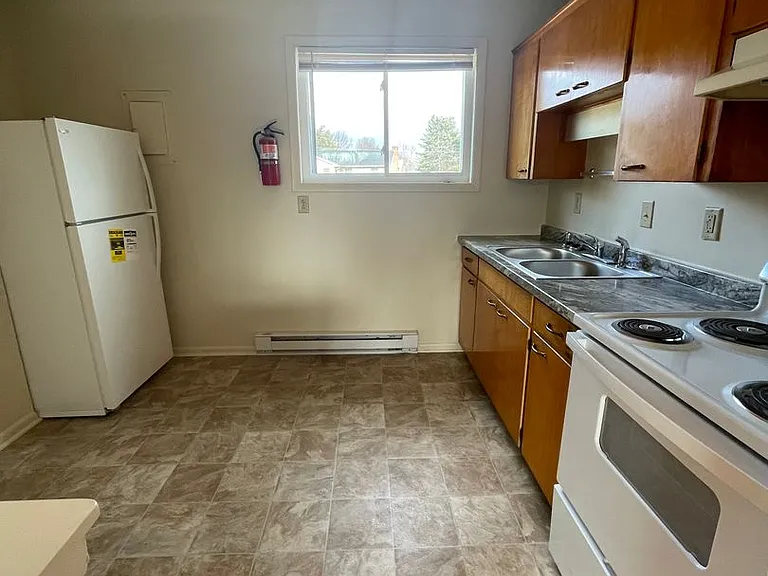 62 Pleasant Hill Rd — Photo 3