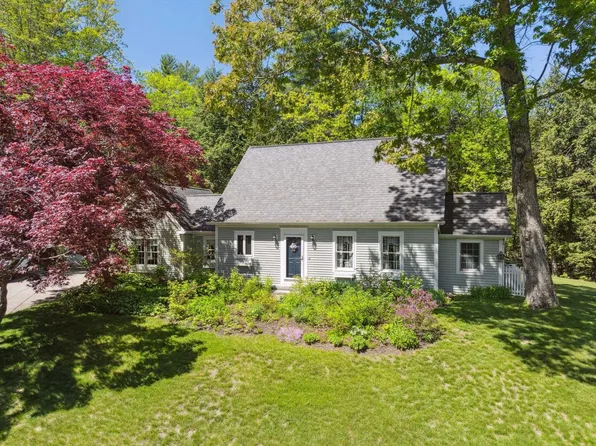 635 Cherry Valley Road, Gilford, NH 03249
