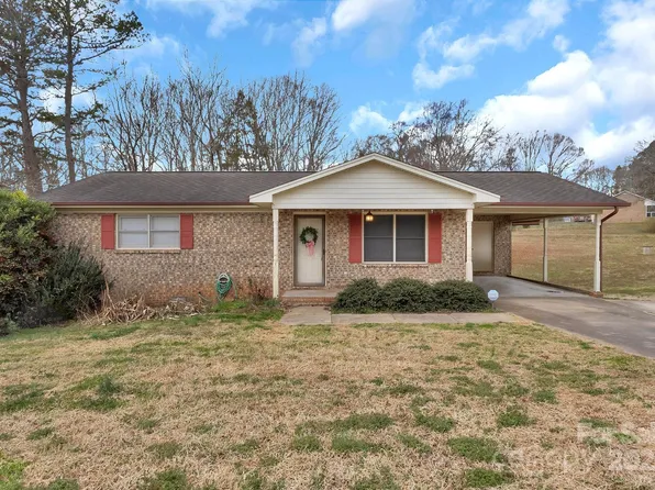 138 Shadowgate Dr, Shelby, NC 28152