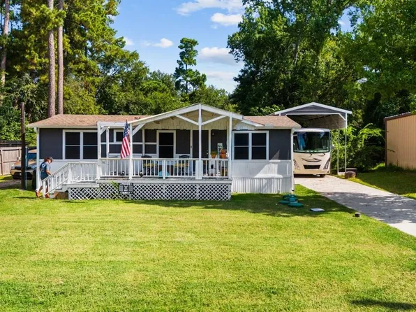 14378 Hill Drive, Willis, TX 77318