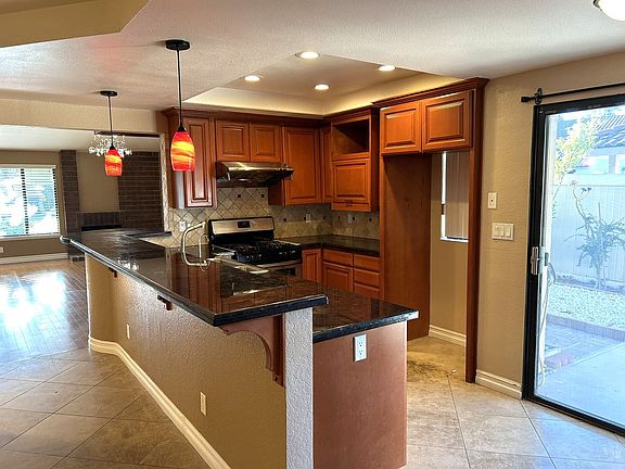 2nd image of 23085 Paseo De Terrado Unit 4