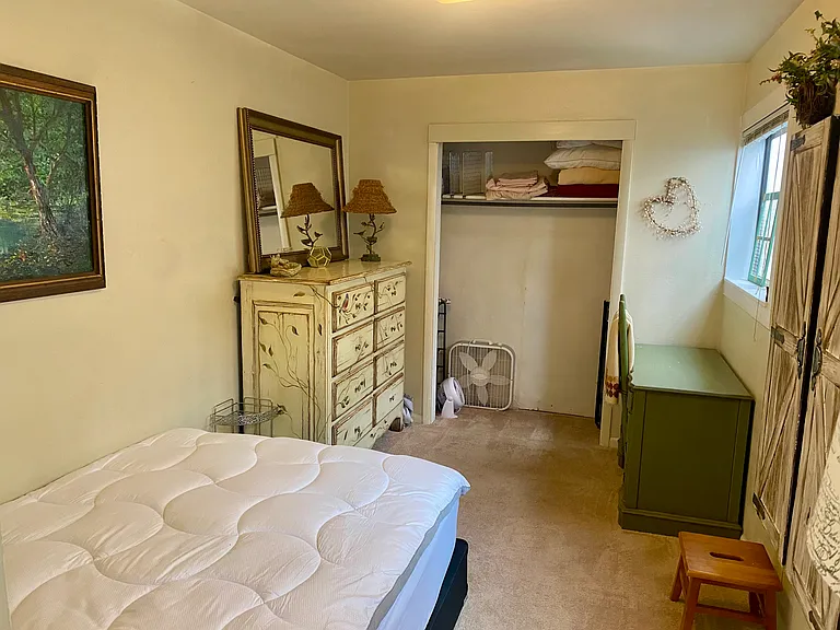 318A Ruxton Ave — Photo 7