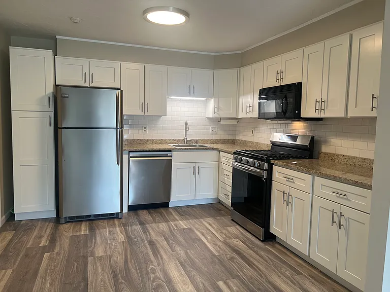 Park View Hills Condominiums — Photo 29