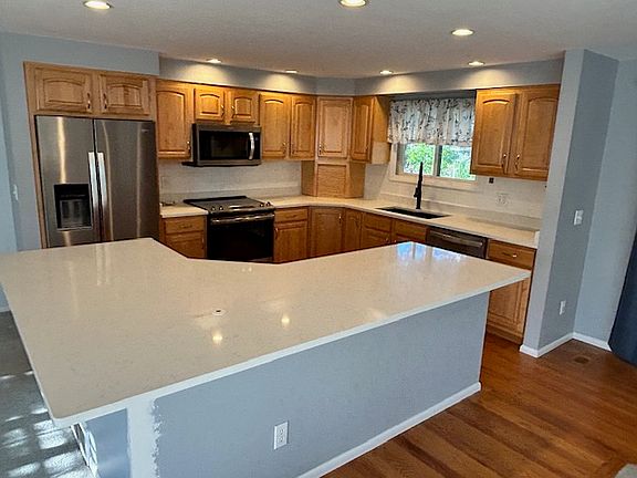 New Quartz Countertops 2025 & All New Appliances 2023