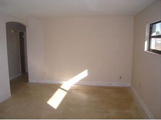 3rd image of 2060 Barna Ave