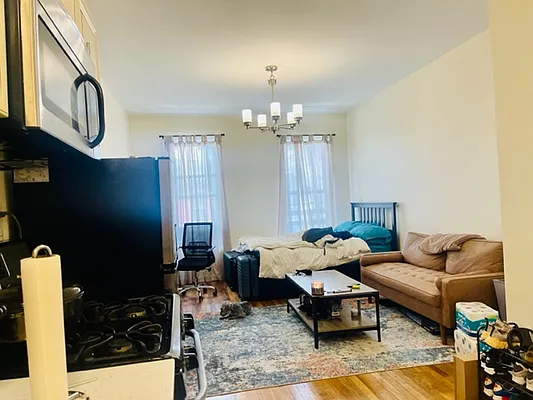 Rented by Oxford Property Group | media 3