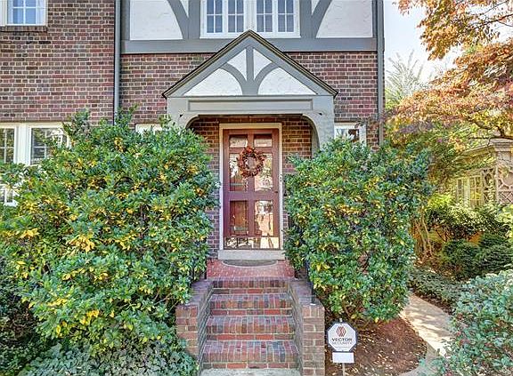 3rd image of 4103 Park Ave