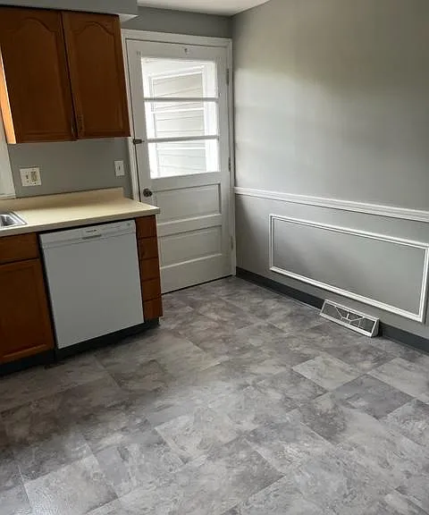 112 Pheasant Run Rd #LEFT — Photo 11