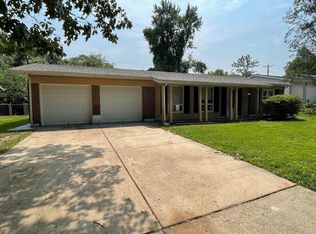 1540 Surf Side Dr, Saint Louis, MO 63138