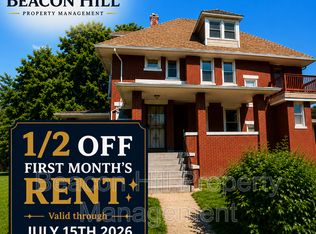 9904 North Blvd, Cleveland, OH 44108