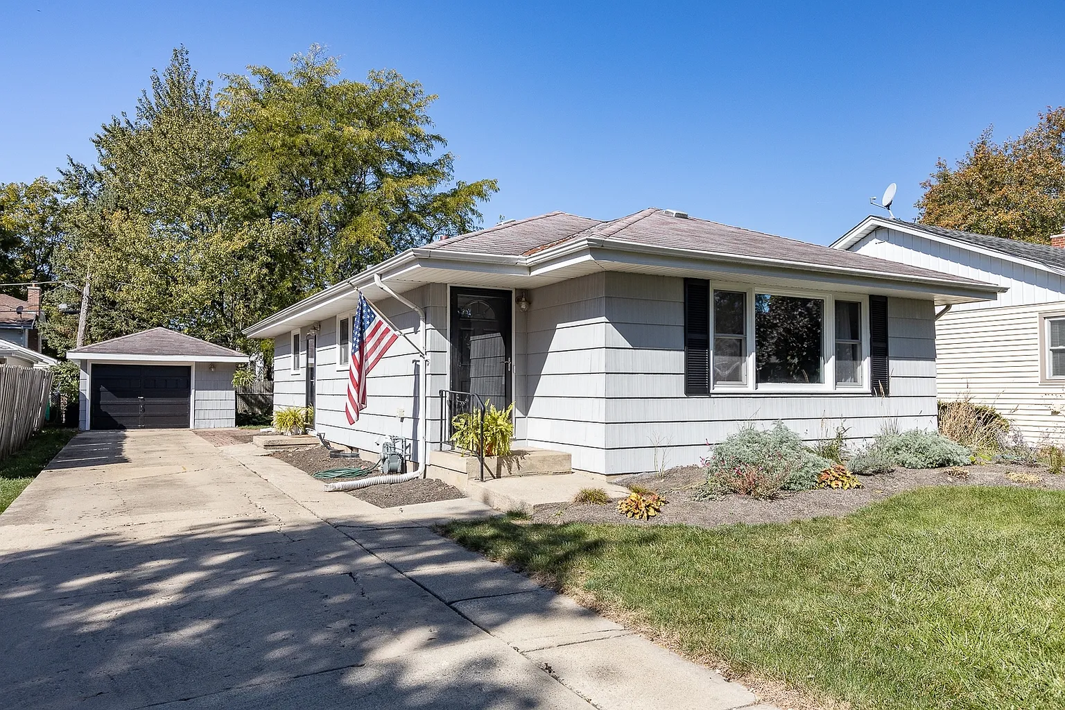 434 S Warwick Ave photo 1