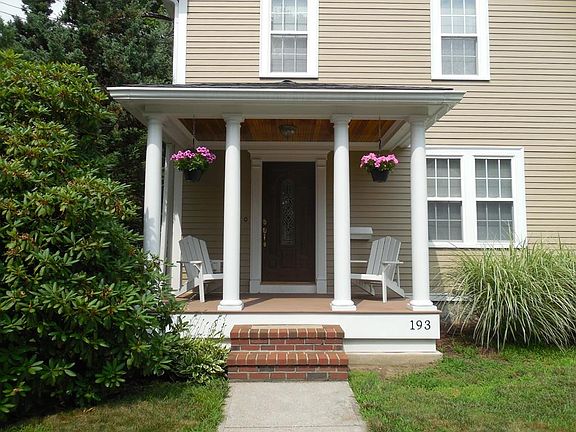 2nd image of 193 Vernon St