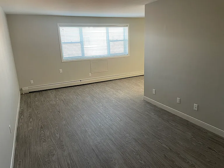 510 Burnell St #303 — Photo 13