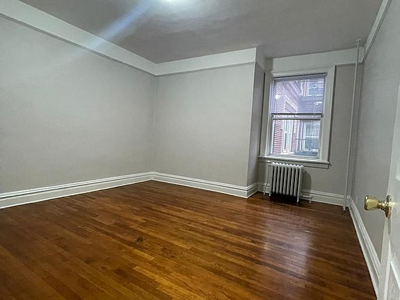 2nd image of 24 Kensington Ave #403