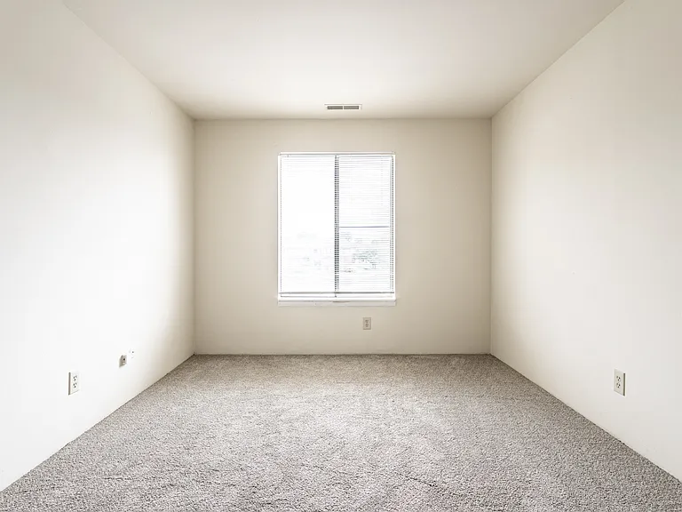 The Timbers Apartments — Photo 14