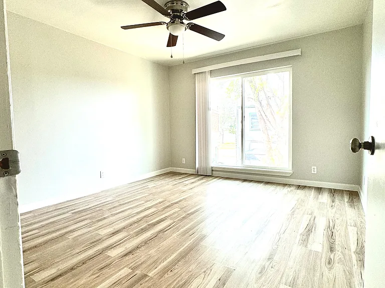 Mockingbird Apartments — Photo 8