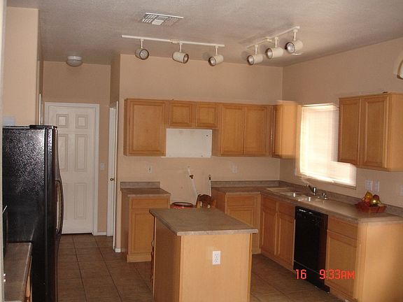 5th image of 6314 W Gross Ave