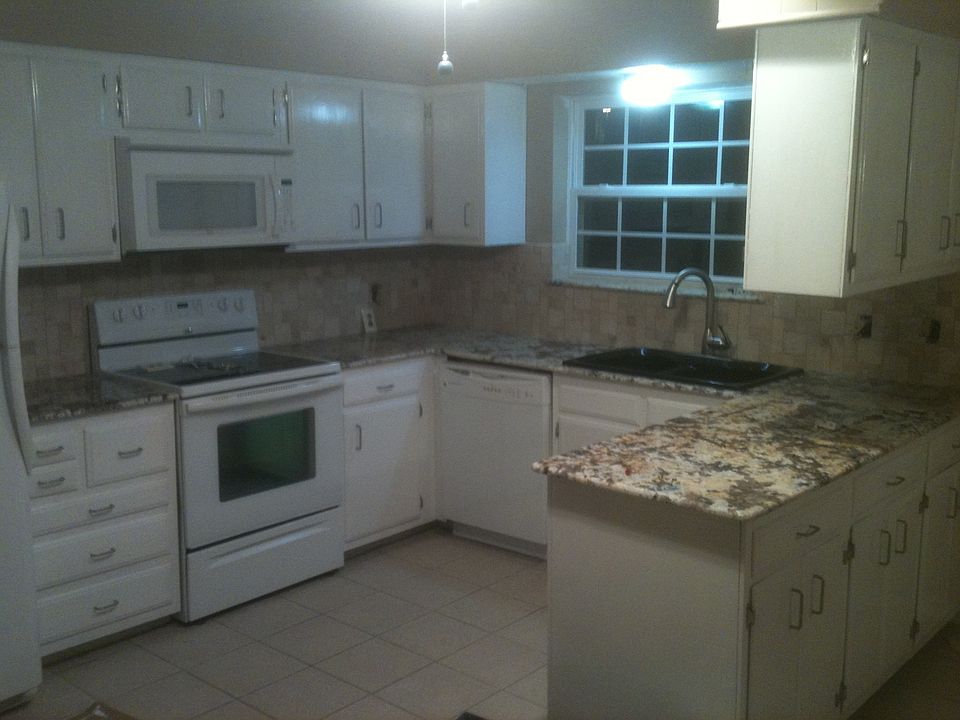 Brazilian granite kitchen