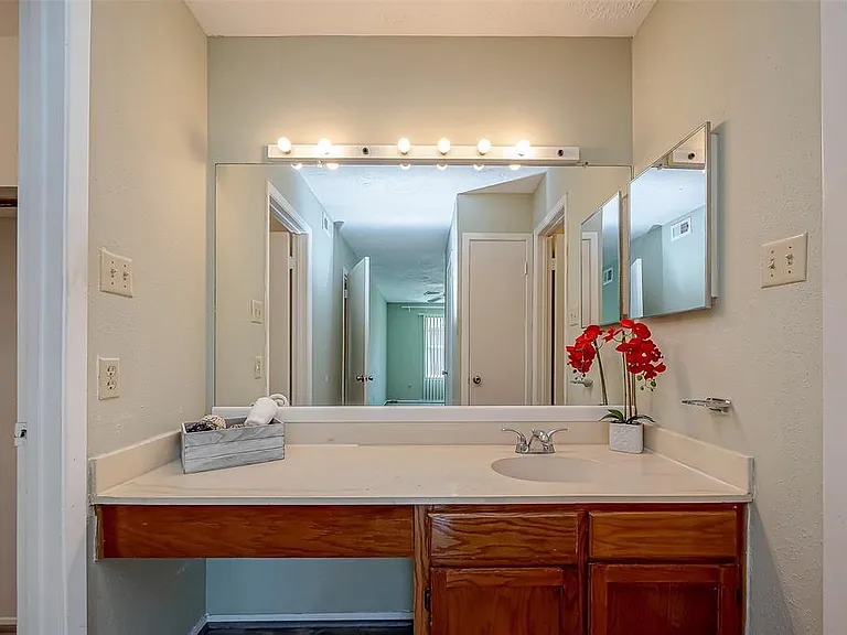 10555 Turtlewood Ct #1109 — Photo 33