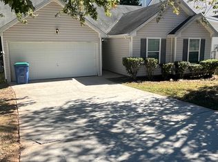6810 Derby Ave, Fairburn, GA 30213