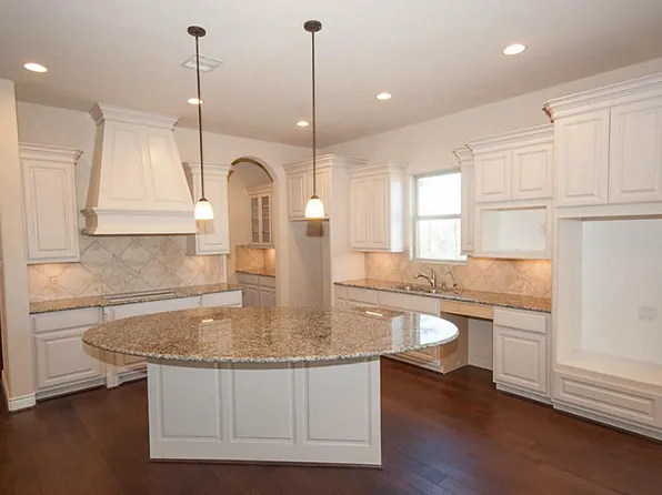 11014 Branch Creek Ct, Conroe, TX 77304