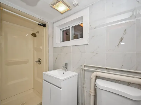 85-11 Eton Street image 17 of 20