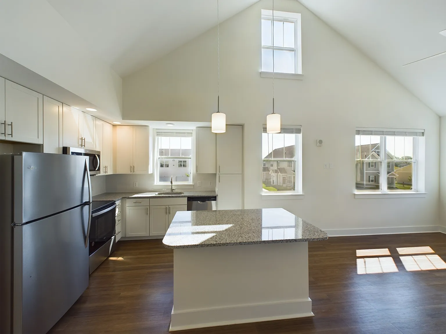 2 bed, 1180 sqft, $2,029 — Photo 3