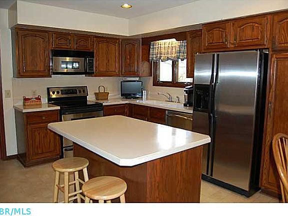 5th image of 6937 Candace Pl