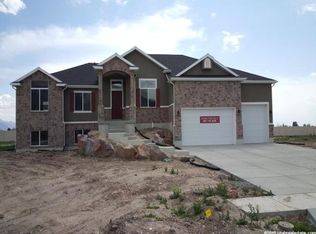 717 W 2775 N, North Ogden, UT 84414