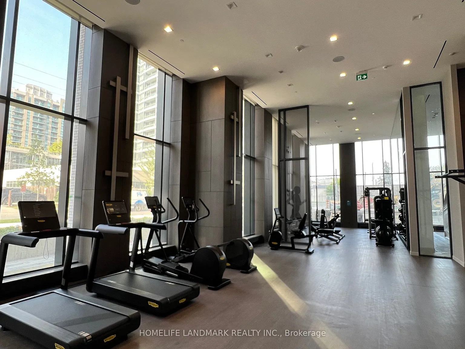 2 bed, $2,400 — Photo 4